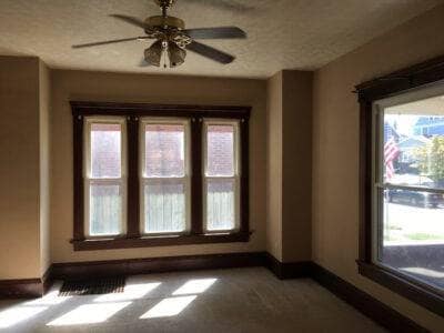 Building Photo - 142 Broad Ave NW