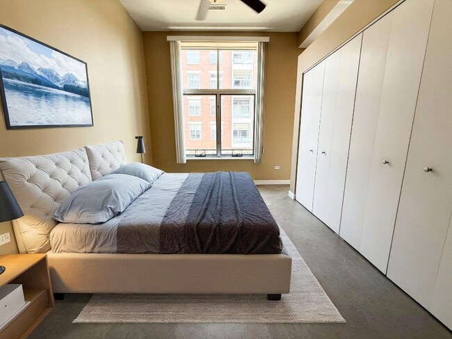 Foto del edificio - 949 W Madison St