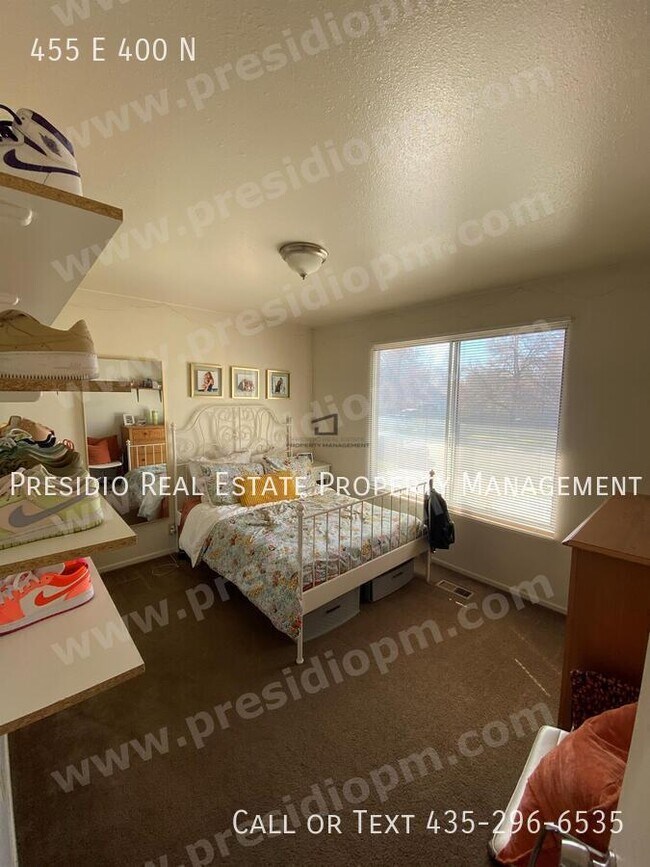 Foto del edificio - 455 E 400 N