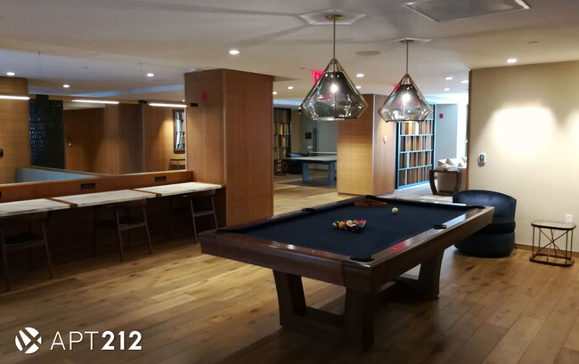 Foto del edificio - 560 W 43rd St