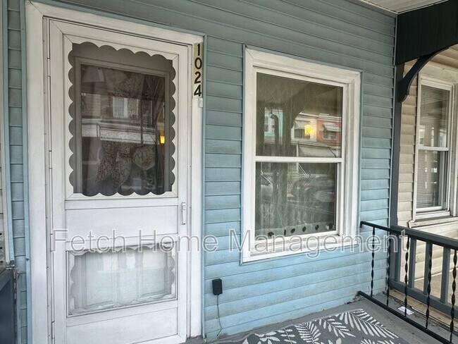 Foto del edificio - 1024 Birch St