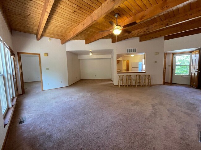 Foto del edificio - 274 Garver Ln