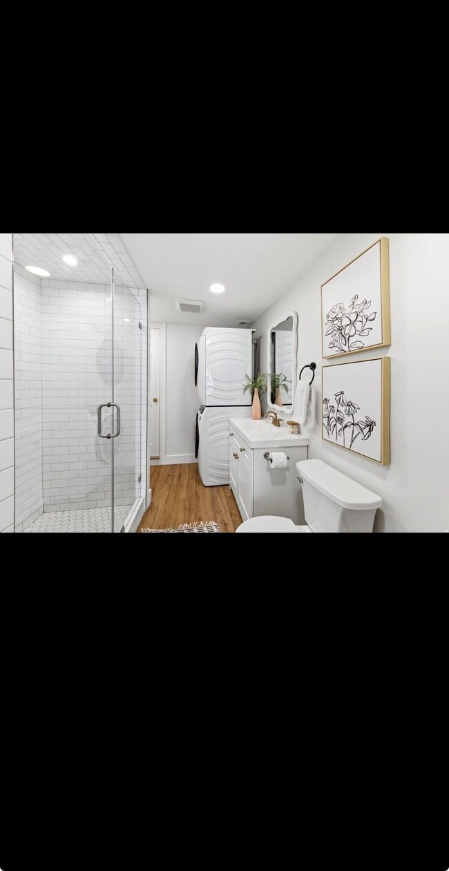 Building Photo - 1212 Buccaneer Dr
