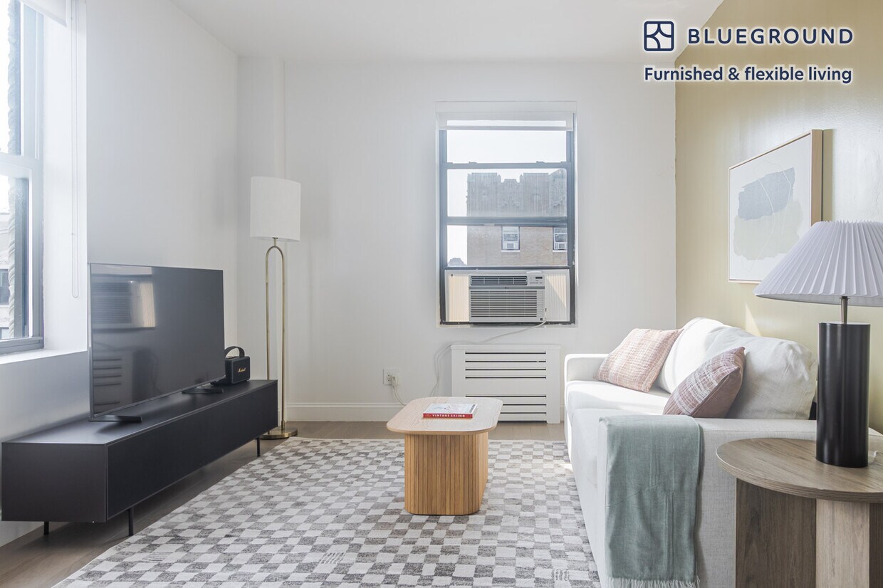 Foto principal - 915 W End Ave