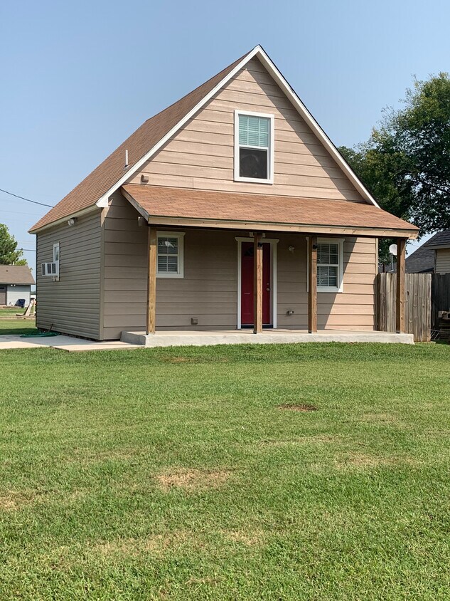 Foto principal - 1024 W Washington Ave
