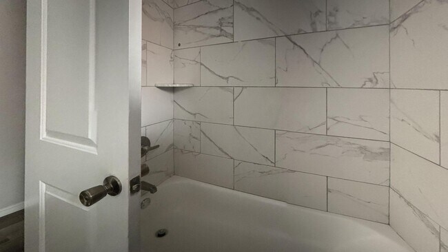 Foto del edificio - 121 N 59th St