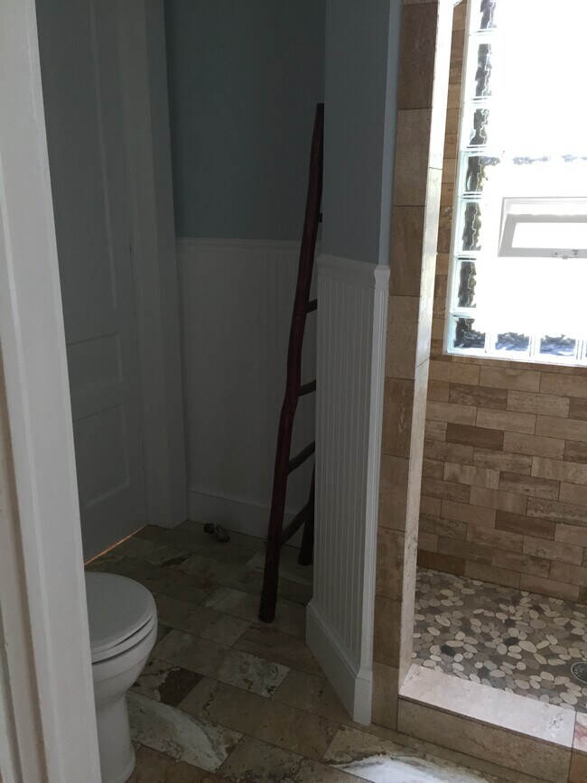 Foto del edificio - 722 W Kalamazoo Ave