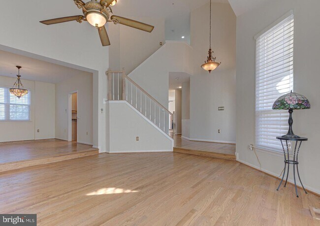Building Photo - 46390 Bluestem Ct