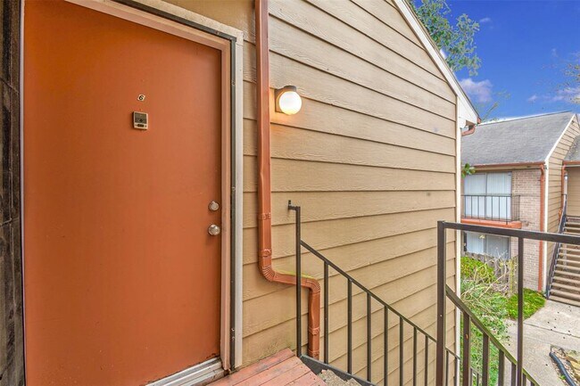 Building Photo - 12955 Woodforest Blvd