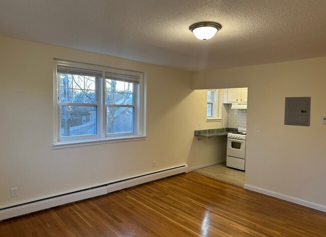 Building Photo - 2018 Commonwealth Avenue