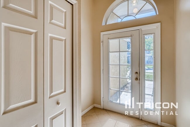 Building Photo - 1080 Amanda Kay Cir