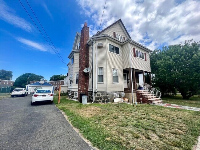 Foto del edificio - 101 Wyllis Ave