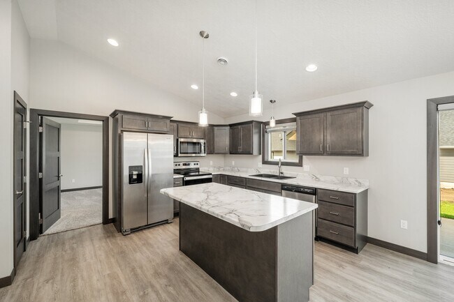 Building Photo - 4602 W 34th St N