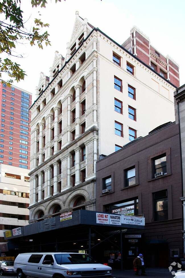 Foto del edificio - 166 Montague St