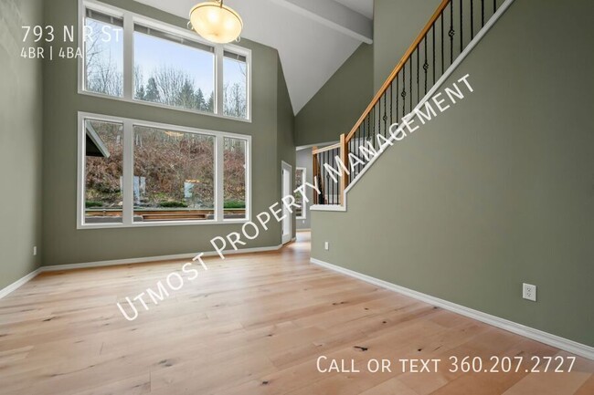 Foto del edificio - Beautiful 4BD Washougal home with 2 master...