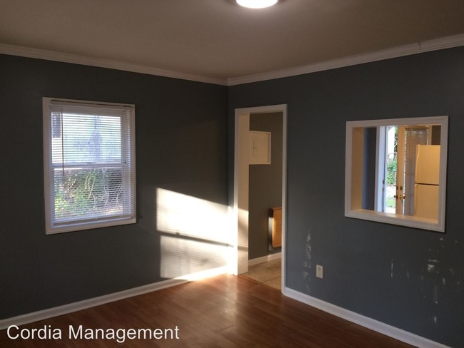 Building Photo - 2 br, 1 bath House - 2880 8th St