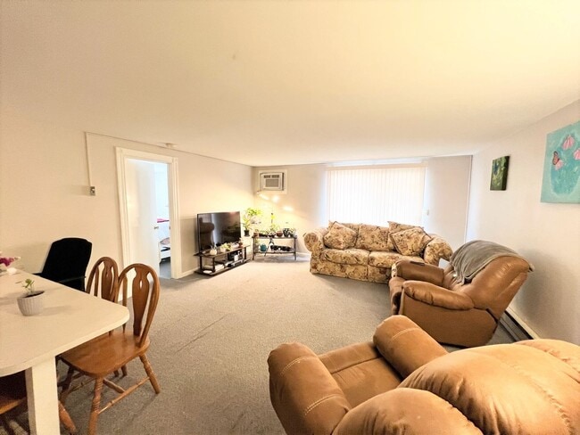 Foto del edificio - Spacious 1 Bdr Apt Across from KSU - Preleasing for 26/27 School Year!