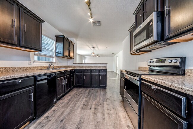 Building Photo - San Antonio, TX - House - $1,695.00 Availa...