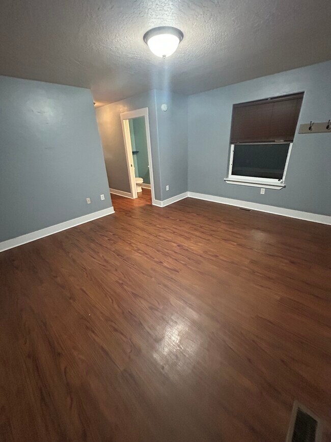 Foto del edificio - 2207 S 10th St W