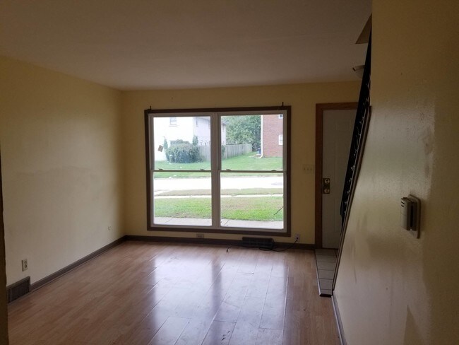 Building Photo - 3315 Sablewood Dr