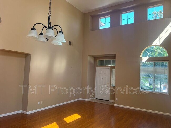 Building Photo - 3260 San Salvador St