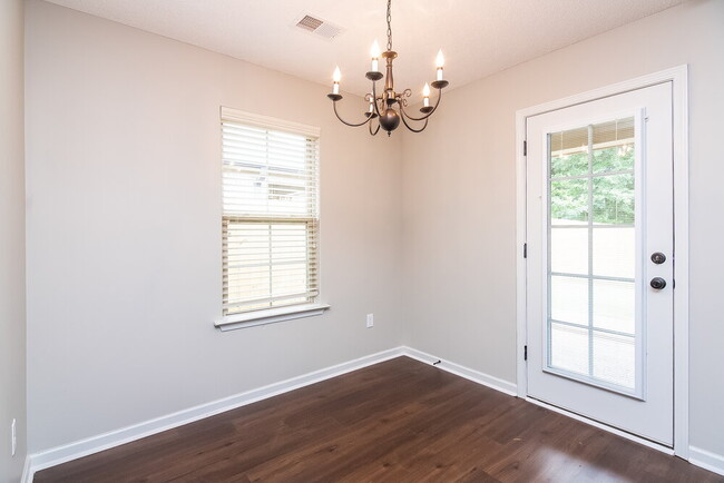 Building Photo - 9450 Eckley Pl