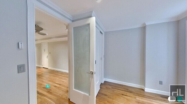 Foto del edificio - E 25TH ST.