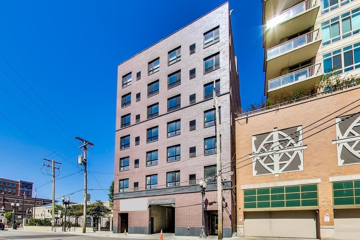 Primary Photo - 300 Division St