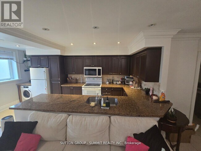 Photo du bâtiment - 2615 Keele St