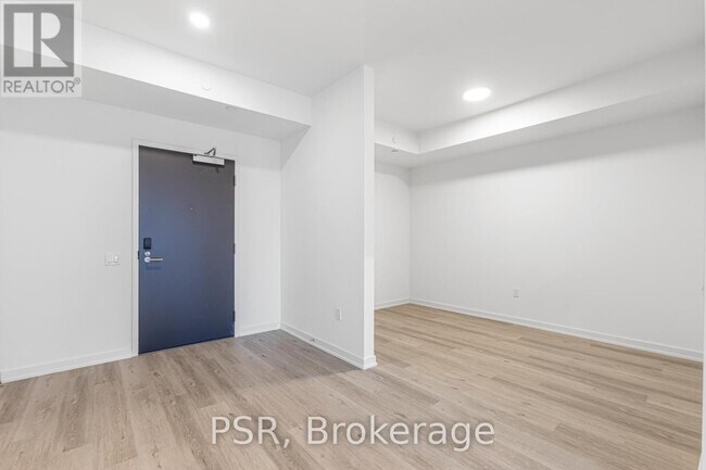 Building Photo - 4365 Bloor St W