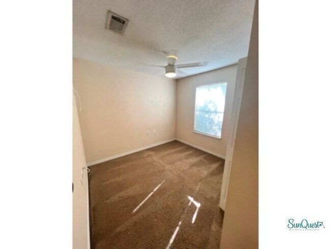 Foto del edificio - Adorable cottage style home available for 3/6