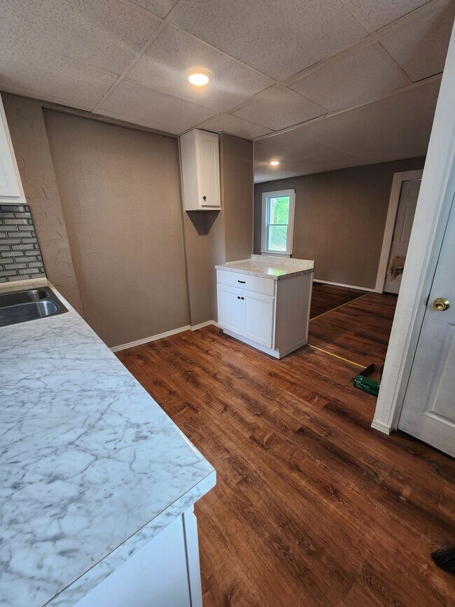 Foto del edificio - Three Bedroom Single Family Home!