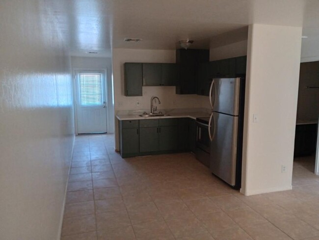 Foto del edificio - 3 bedroom in Eloy AZ 85131