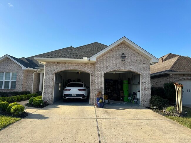 Foto del edificio - 613 Tulip Tree Way