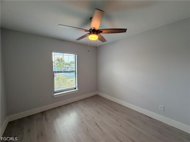 Foto del edificio - 233 SW 47th Terrace