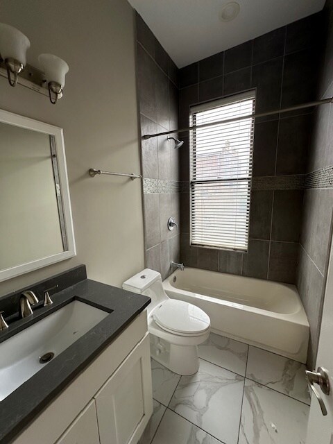 Foto del edificio - 2518 S Halsted St