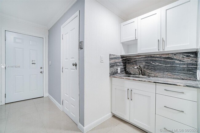 Building Photo - 912 NW 55th Terrace