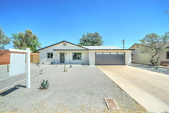 Building Photo - 7757 N 18th Ave