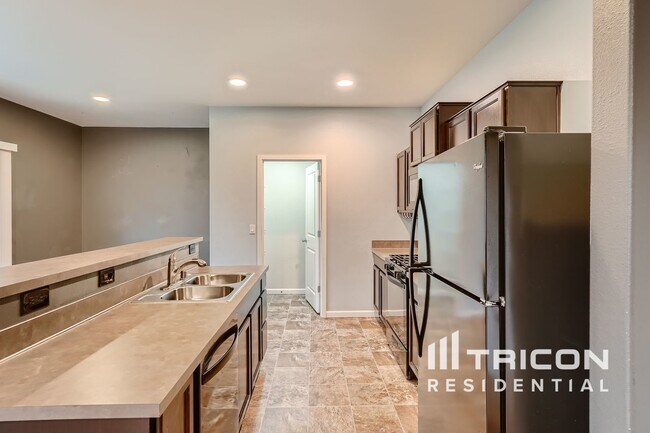 Foto del edificio - 19416 21st Ave Ct E
