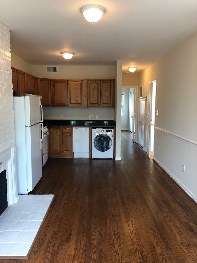 Foto del edificio - 427 7th St SE