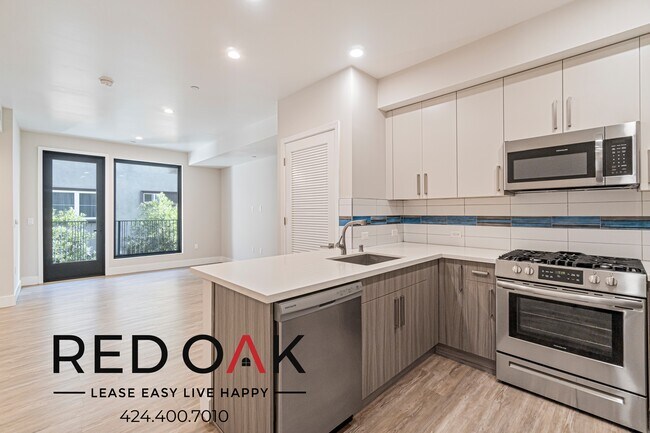 Foto del edificio - ~6 Weeks FREE~ Stunning Two Bedroom with C...