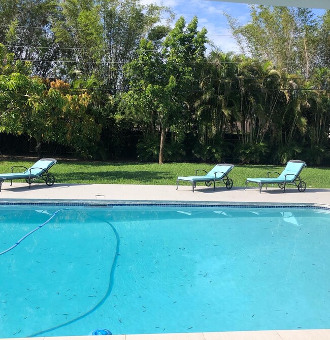 oversized pool - 9120 SW 125th Ter