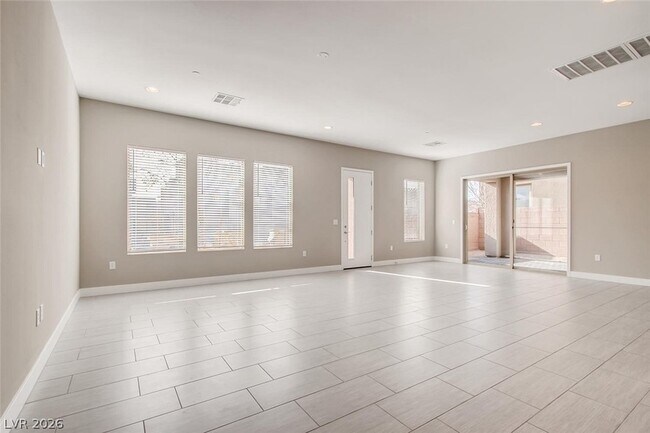 Foto del edificio - 11285 Essence Point Ave