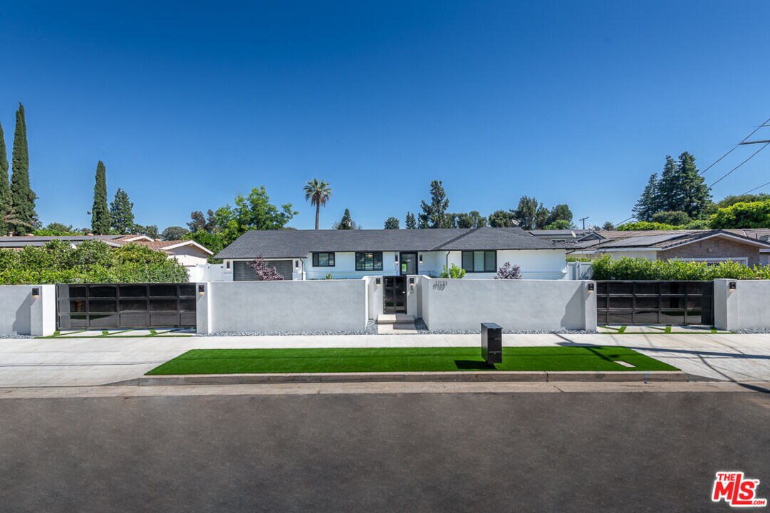 Foto principal - 17133 Albers St