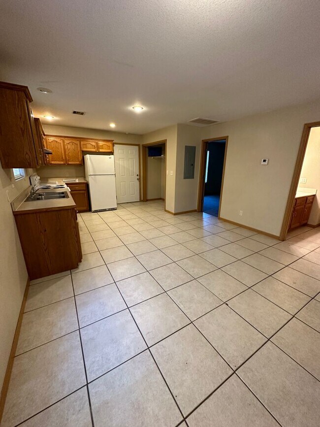 Foto del edificio - 2 Bedroom, 1.5 Bathroom House for Rent!