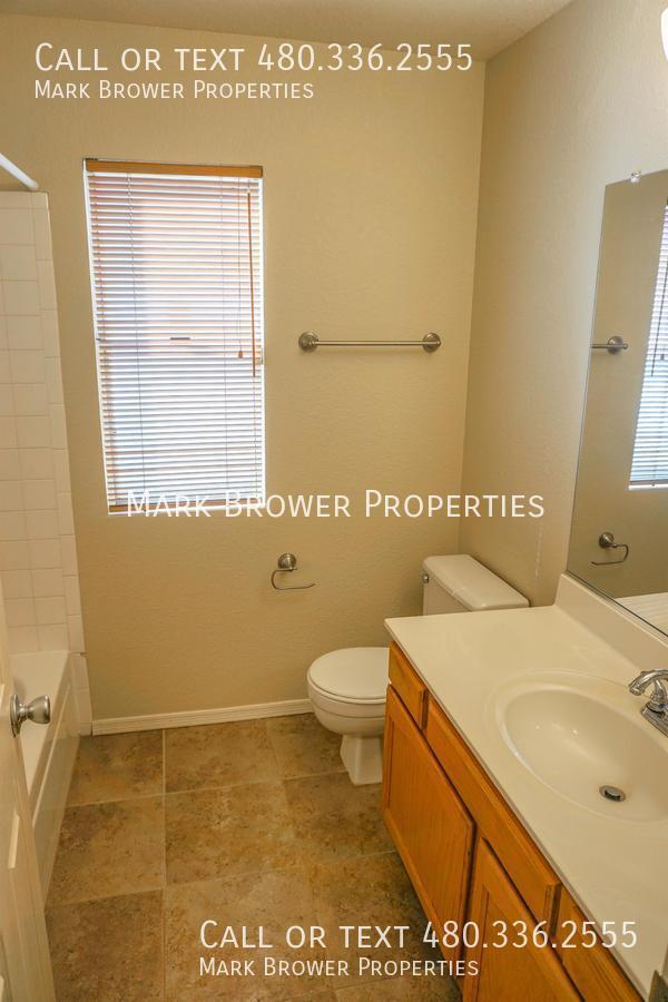 Building Photo - 3641 W Linda Ln