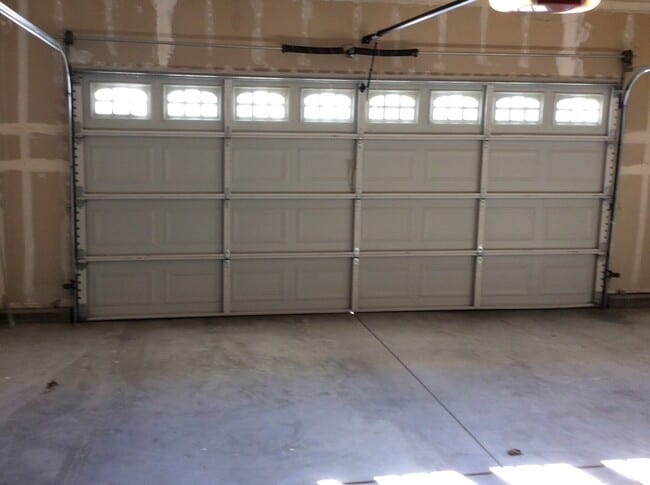 Building Photo - 3 bedroom 2 bath 1612 sq ft home located in Yuba City