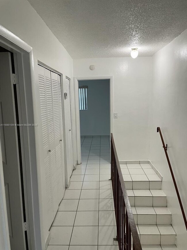 Building Photo - 6625 W 4th Ave