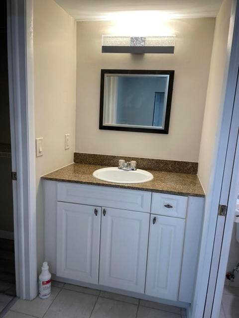 Building Photo - 98 Capri B