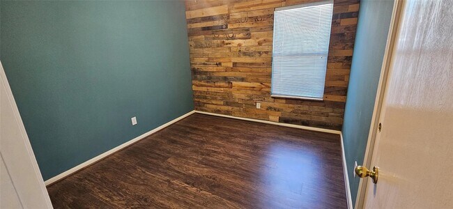 Foto del edificio - 919 Yorkshire Hollow Ln